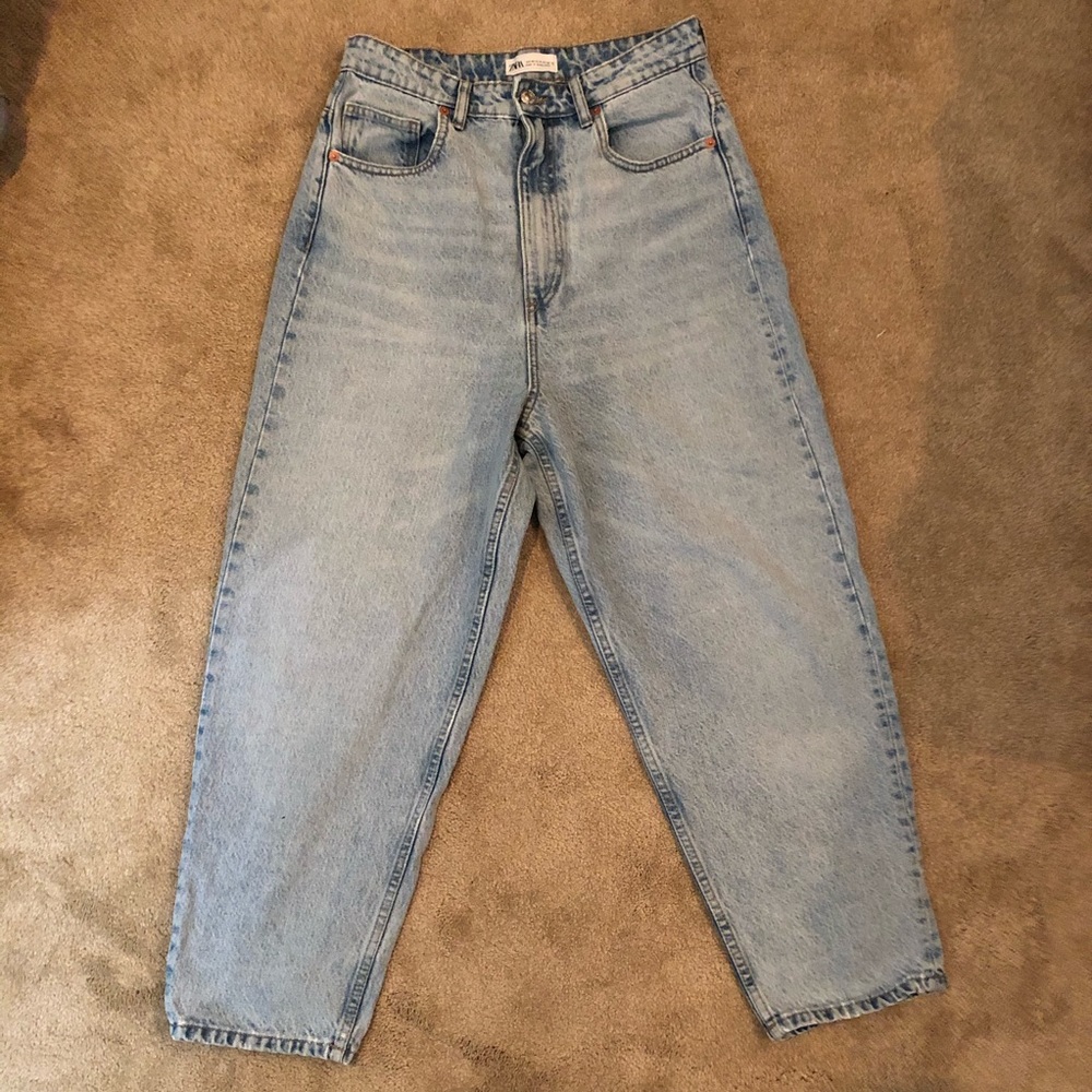 Zara Tapered High Rise Jeans - Light Blue